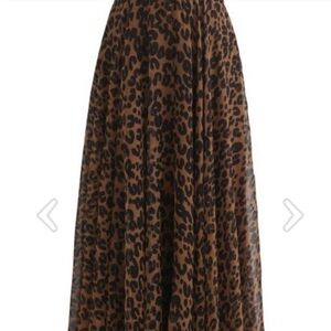 Chic Animal Print Maxi Skirt in Brown and Black. Exc. Condition